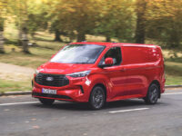 Ford Custom Limited Van Dynamic