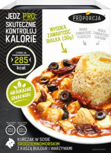 Joyfood - Kurczak w sosie śródziemnomorskim z kaszą bulgur i warzywami